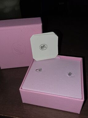 Swarovski Stud Earrings in Pink Gift Box